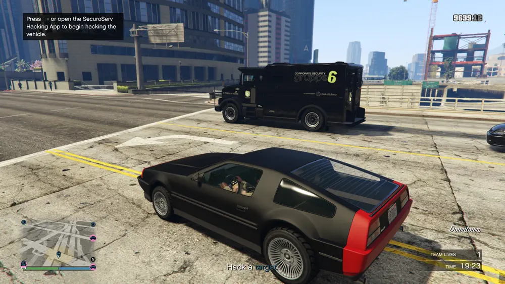 Stockade تماماً مشکی در GTA Online.