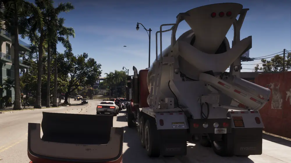 عقب یک کامیون بتنساز الهامگرفته از Kenworth T800 متعلق به Mastodon U.S.A.