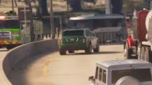 عقب یک Jubilee در تصویر رسمی مربوط به موسیقی GTA VI.