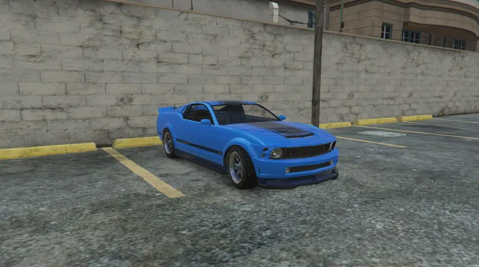 Dominator اصلاحشده توسط NPC که در Los Santos Customs در Burton ظاهر میشود.