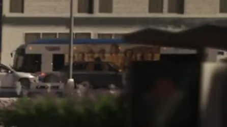 Buster دیگری متعلق به Vice City Transit، با آگهی El Destino Extiende Sus Alas.