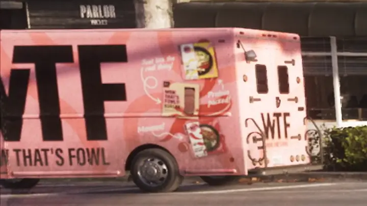 یک Boxville متعلق به Wow That's Fowl.